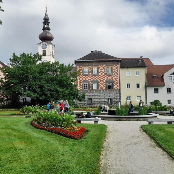 Krimi-Trail Wels Schlossgarten