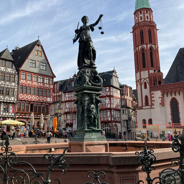 Krimi-Trail Frankfurt-am Main Gerechtigkeitsbrunnen
