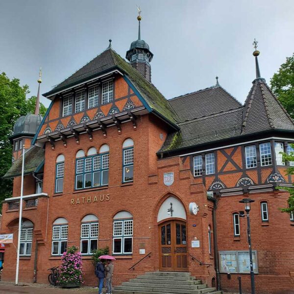 Krimi-Trail Fehmarn Rathaus