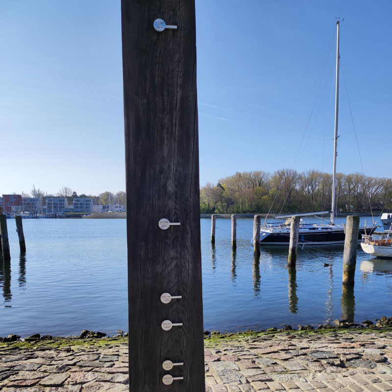 Blick auf den Hafen von Travemünde – Titelbild des Krimi-Trails in Travemünde